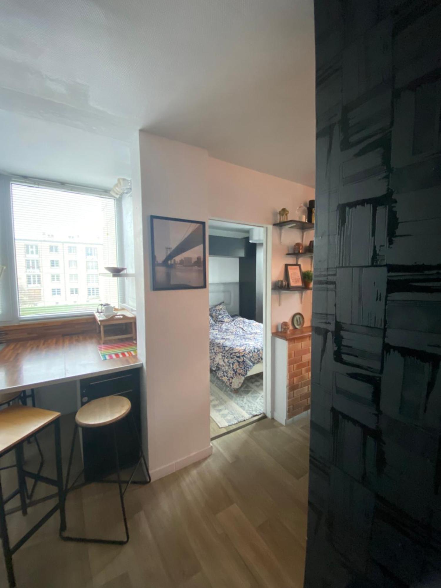 Bel Appartement Spacieux ,Convivial De 3 Chambres Avec Parking Prive Secure Caen Dış mekan fotoğraf