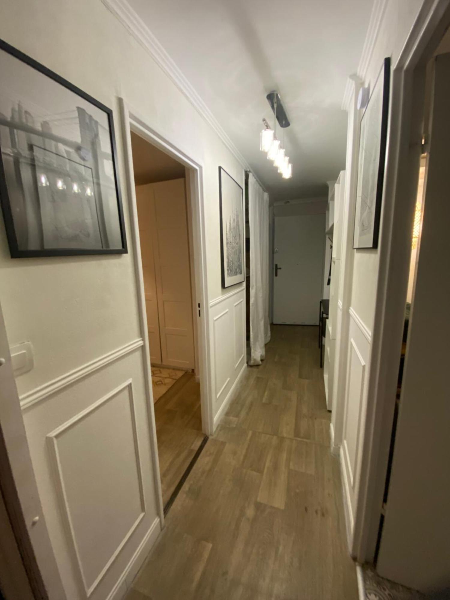 Bel Appartement Spacieux ,Convivial De 3 Chambres Avec Parking Prive Secure Caen Dış mekan fotoğraf