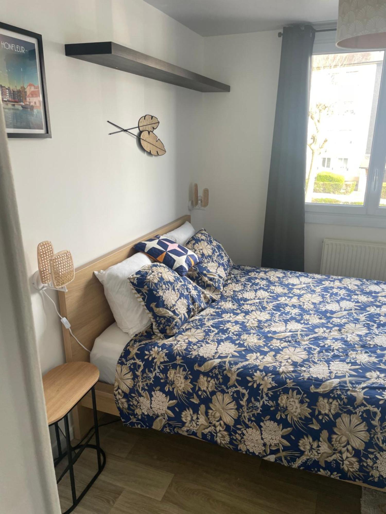 Bel Appartement Spacieux ,Convivial De 3 Chambres Avec Parking Prive Secure Caen Dış mekan fotoğraf